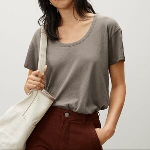 Everlane Tan/Taupe Air Scoop Neck Tee, Size Large